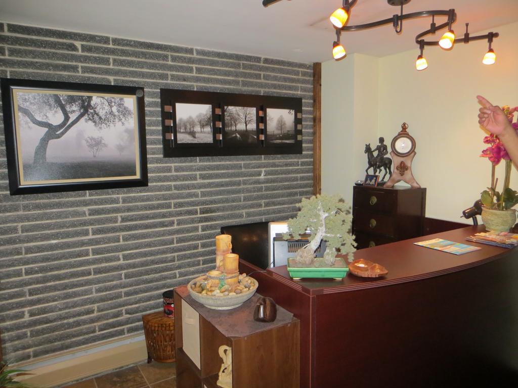 Cool Springs Inn Michigan City Exteriör bild